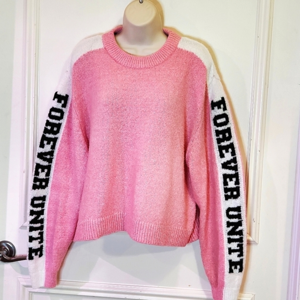 H&M DIVIDED Forever Unite Pink Multi-Color Crew Neck Long Sleeve Sweater, Large